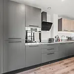 Penthouse With Hot Tub & View Of Minister Apartment York