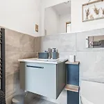 Penthouse With Hot Tub & View Of Minister * York
