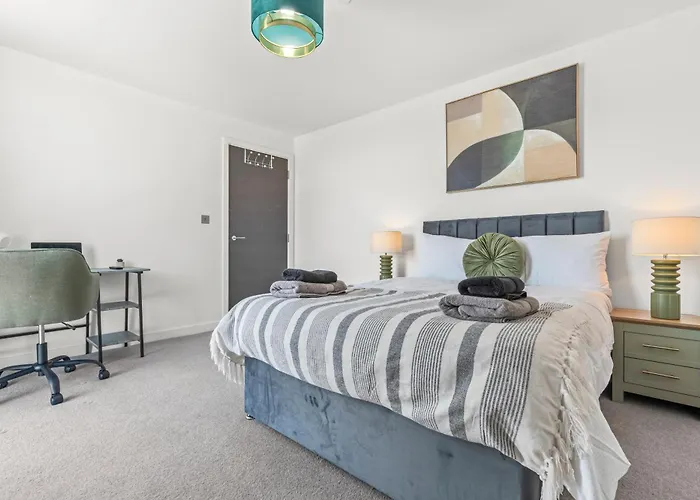 Penthouse With Hot Tub & View Of Minister * York