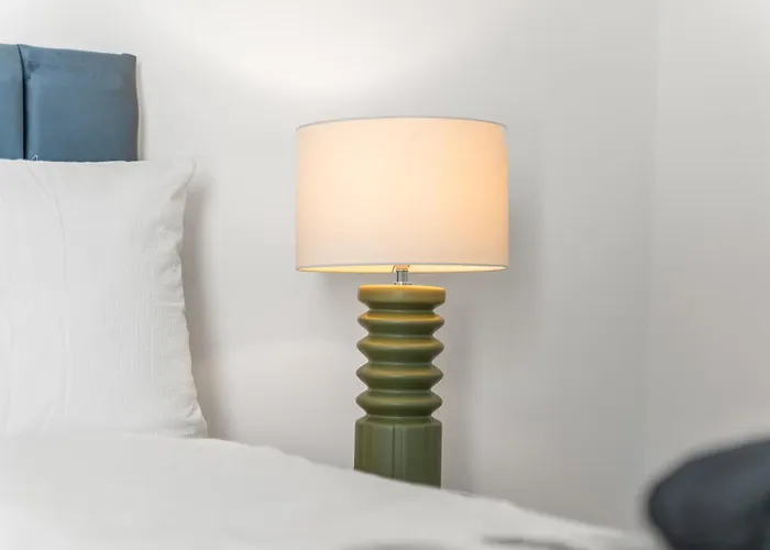 Penthouse With Hot Tub & View Of Minister Apartament York