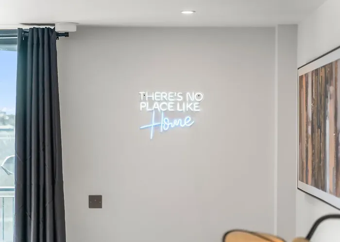 Penthouse With Hot Tub & View Of Minister Appartamento *